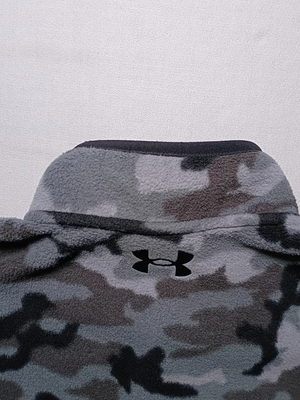 Under Armour Youth Pullover 1/4 Zip Fleece Camouflage Large Gray